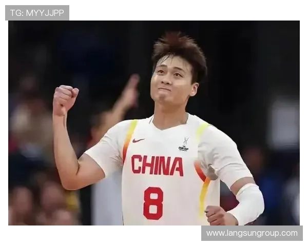 中国小将横扫强敌勇夺巡回赛冠军引发网坛新一轮青春风暴