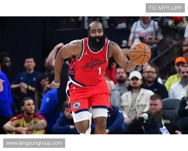 篮网队新赛季目标明确打造强大阵容冲击总冠军挑战者身份