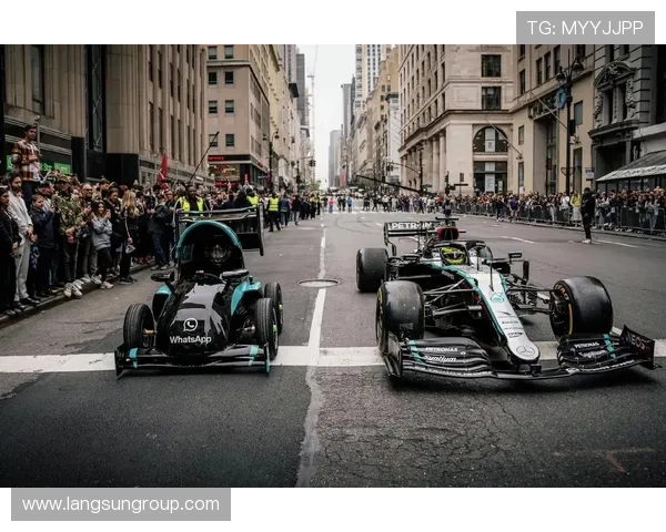 F1赛季最新动态:车队竞争激烈 新兴车手崭露头角,赛道创新引关注 F1赛季最新动态:车队竞争激烈 新兴车手崭露头角,赛道创新引关注