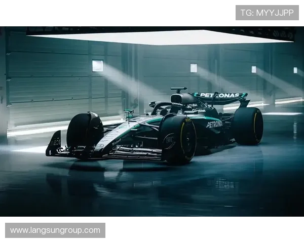 F1赛季重磅更新：新技术法规发布 各车队备战激烈竞争