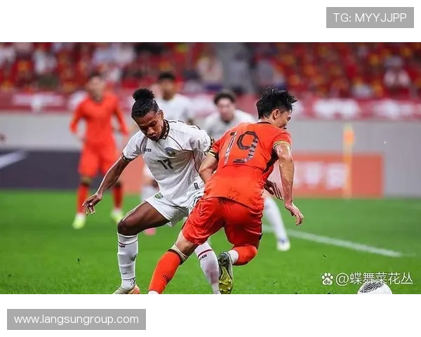 国足世预赛关键战逆转取胜点燃全国球迷激情再度高涨掀起今夏足球热潮