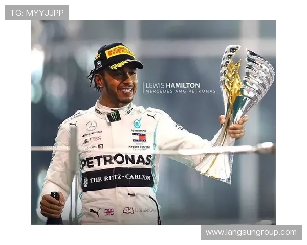 围绕最新F1动态解读赛场风云与车队博弈全景趋势观察热点脉动势