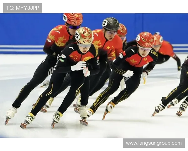 国家队新帅亮相联赛焦点战升温球迷期待赛季新格局全面启动备战奥运周期 国家队新帅亮相联赛焦点战升温球迷期待赛季新格局全面启动备战奥运周期